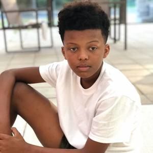 Meet your Posher, Max